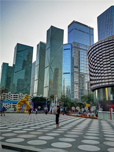 专业技能为您带来全新的商务模特体验 专业技能为您带来全新的商务模特体验